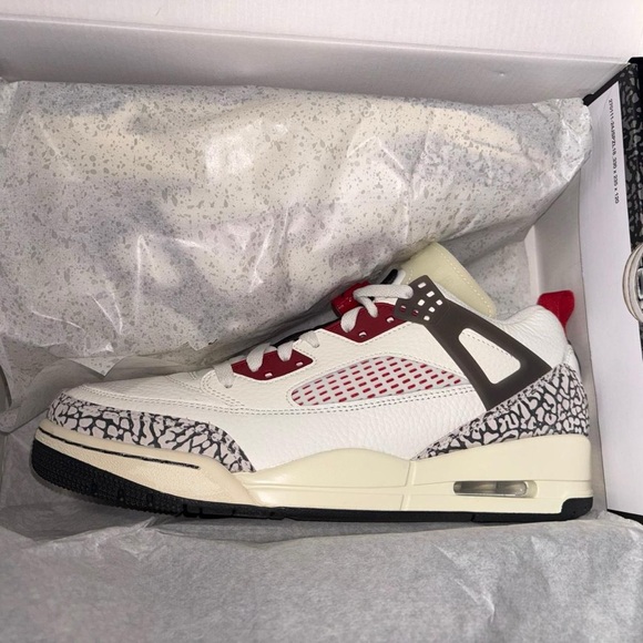 Jordan spizike low